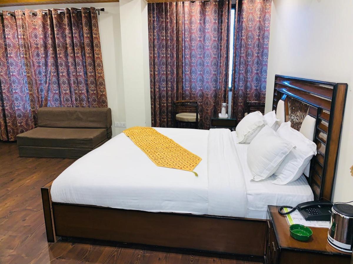 Hotel Dusk N Dawn Shimla Exterior foto